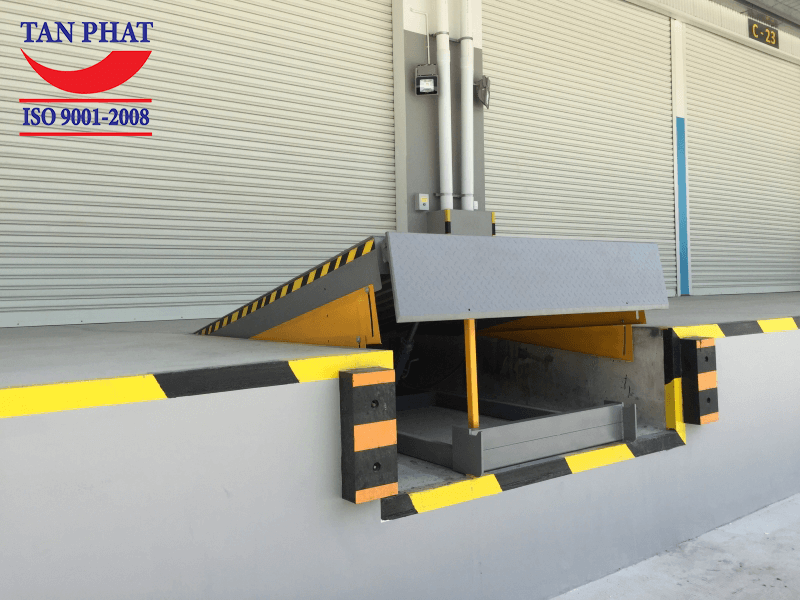Chiều dài dock leveler cần phù hợp với nhu cầu bốc xếp hàng tại doanh nghiệp