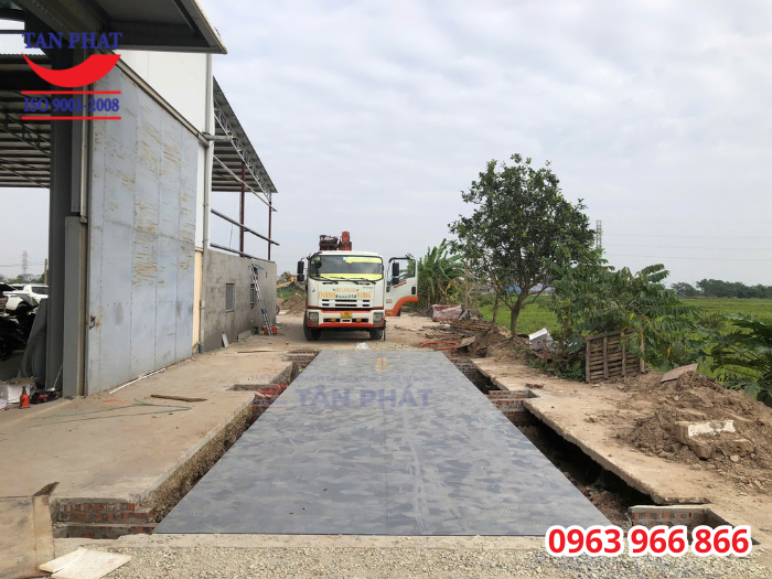 Trạm cân được lắp đặt hoàn thiện với hệ thống thiết bị cảm biến kỹ thuật số hiện đại
