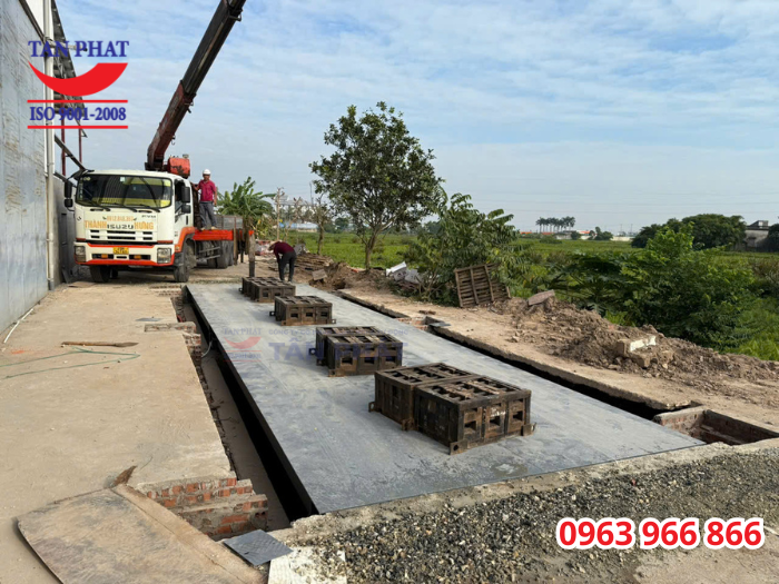 Sau khi lắp đặt hoàn thiện, trạm cân được hiệu chỉnh nhằm đảm bảo hoạt động chính xác với độ nhạy cao