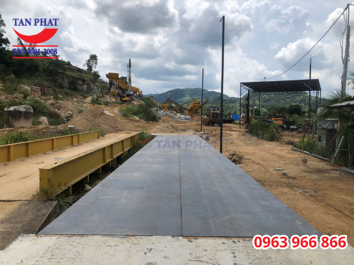 Cân có khả năng chịu tải tốt, dài 18m đáp ứng nhu cầu cân tất cả các loại xe chở hàng hiện nay tại Việt Nam