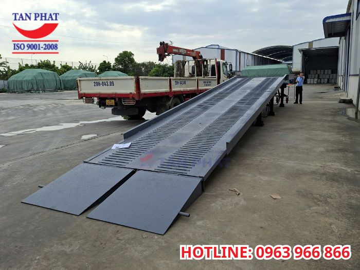 Cầu dẫn xe nâng dài 14m chính hãng