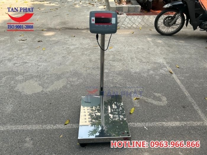 Cân bàn điện tử D24PE150FL 150kg chính hãng Ohaus
