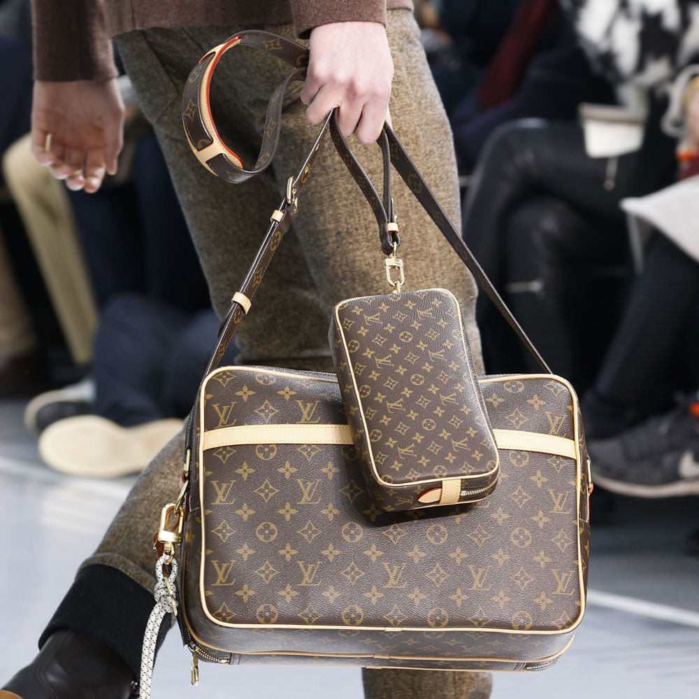 Túi xách công sở Túi đựng laptop Louis Vuitton Nam TCSTT5 Trường Trần Store #33 Túi xách công sở Túi đựng laptop Louis Vuitton Nam TCSTT5 Trường Trần Store