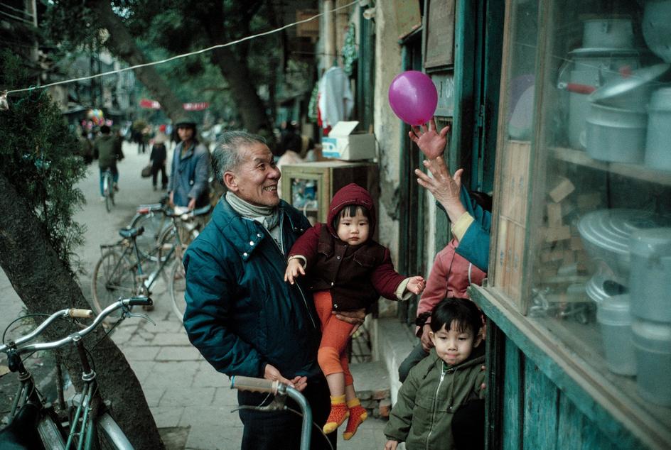 Nhìn lại Việt Nam yên bình & cổ kính những năm 1989