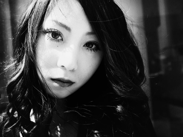 Những tấm ảnh đen trắng đầy cảm xúc về người dân Tokyo