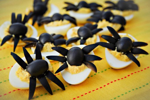 Hết hồn với những quả trứng quỷ ngày Halloween