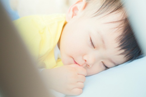 Mẹo chụp ảnh MACRO/ CLOSE UP cho bé với máy Compact