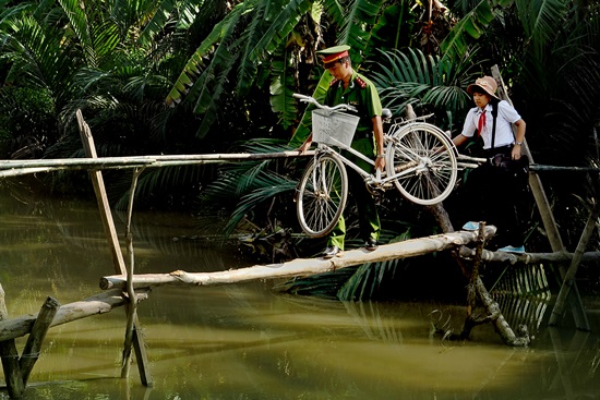 Những tác phẩm đoạt giải ảnh nghệ thuật  “Vì Cuộc sống bình yên”