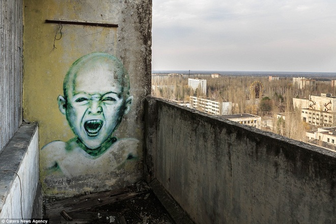 Nhiếp ảnh gia Chernobyl với bộ ảnh 30 năm sau vụ nổ hạt nhân