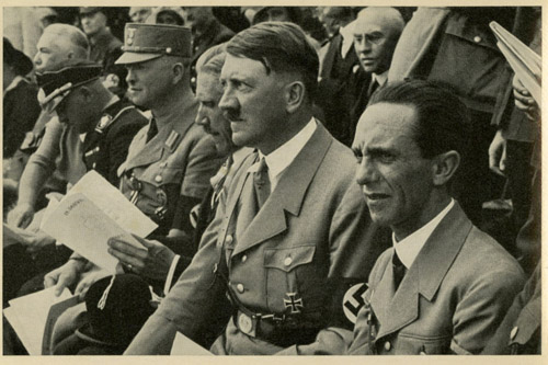 Bộ ảnh hiếm về trùm phát xít Hitler