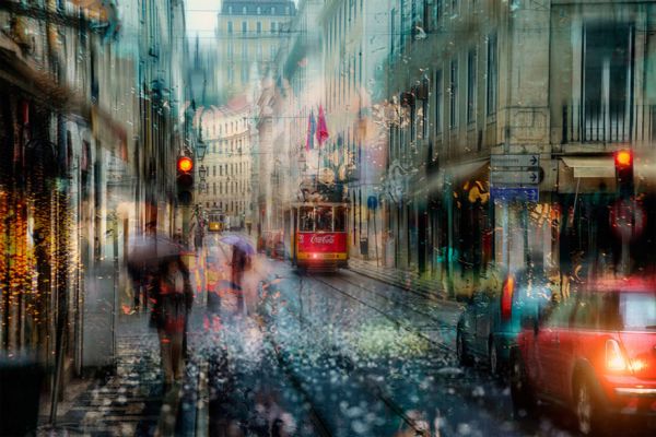 Những bức ảnh chụp đường phố Nga trong mưa đẹp như tranh sơn dầu