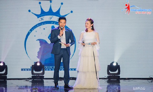 MC kiếm được bao nhiêu tiền khi dẫn event và tiệc cưới?