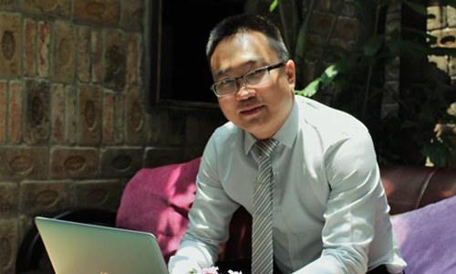 Thầy Nguyễn Sơn với hơn 10 năm giảng dạy kỹ năng mềm