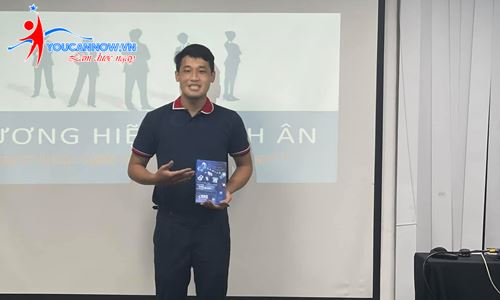 Khóa giao tiếp thuyết trình K63: Những gương mặt trẻ đầy đam mê