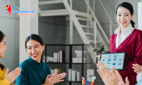 Kỹ Năng Thuyết Trình Là Gì? Bí Quyết Giúp Bạn Tự Tin Thuyết Trình Trước Đám Đông