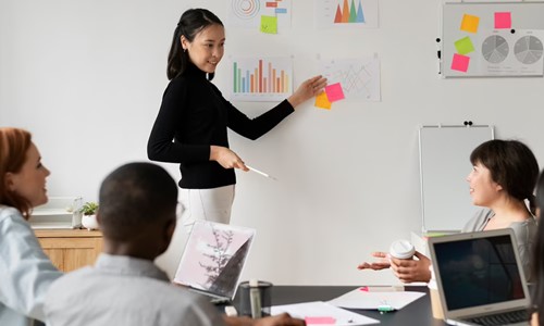 Glossophobia là gì? Cách Khắc Phục Chứng Ngại Giao Tiếp Trước Đám Đông, Tự Tin Hơn Khi Thuyết Trình