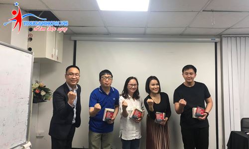 Khóa giao tiếp thuyết trình K47: Tạm biệt những gương mặt xuất sắc