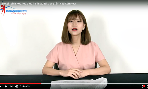 Học viên lớp MC Linh Kẹo thực hành kỹ năng dẫn chương trình