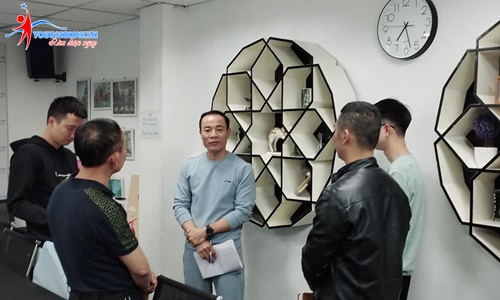 Khóa Giao tiếp - Thuyết trình K79:  Buổi tốt nghiệp đặc biệt của lớp
