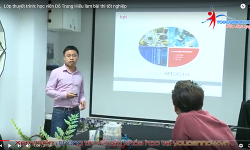 Học viên Đỗ Trung Hiếu thuyết trình về chủ đề giải pháp tài chính trong bài tốt nghiệp