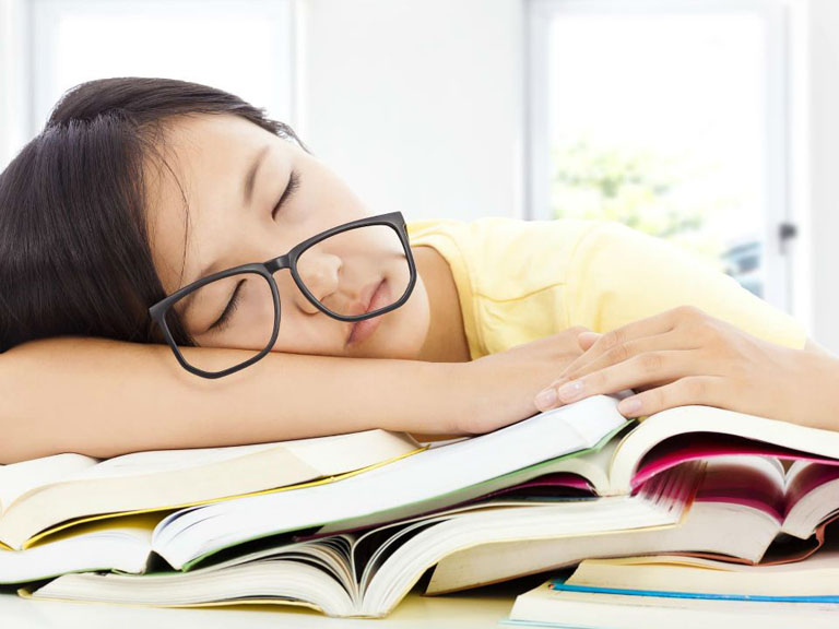Mất ngủ tuổi dậy thì kéo dài bao lâu? Ảnh hưởng đến sức khỏe như nào?