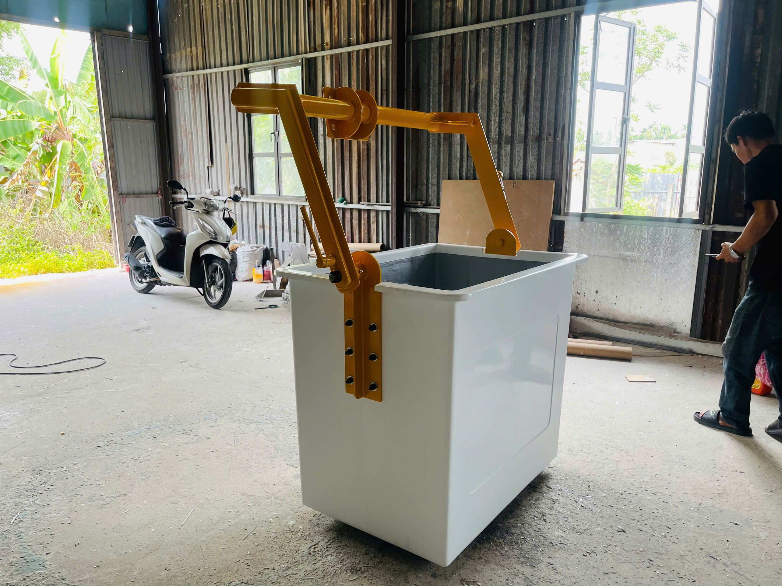 Rổ nâng người giá rẻ, bền chắc mà không lo chi phí