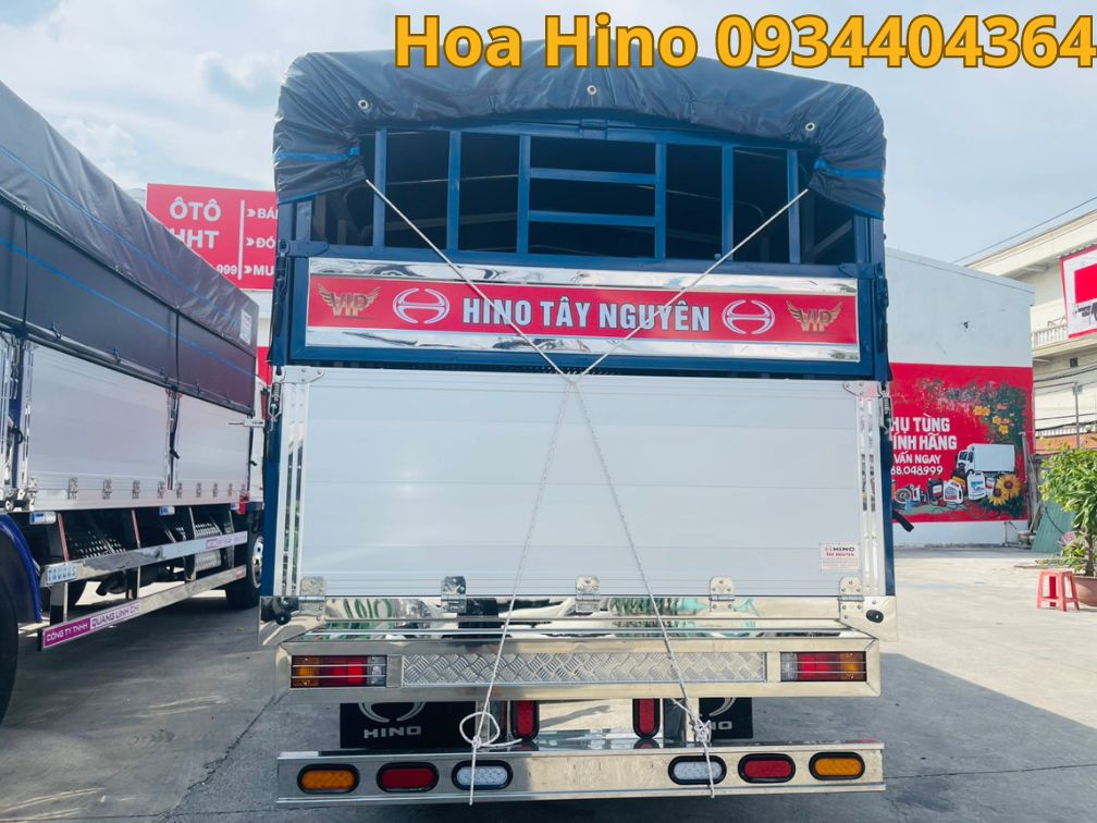 hino-300