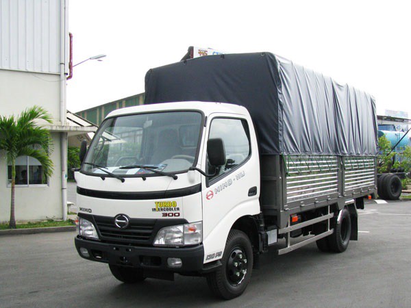 Xe tải Hino 35 tấn Hino XZU352L thùng dài 5m7  Hino Hồ Chí Minh