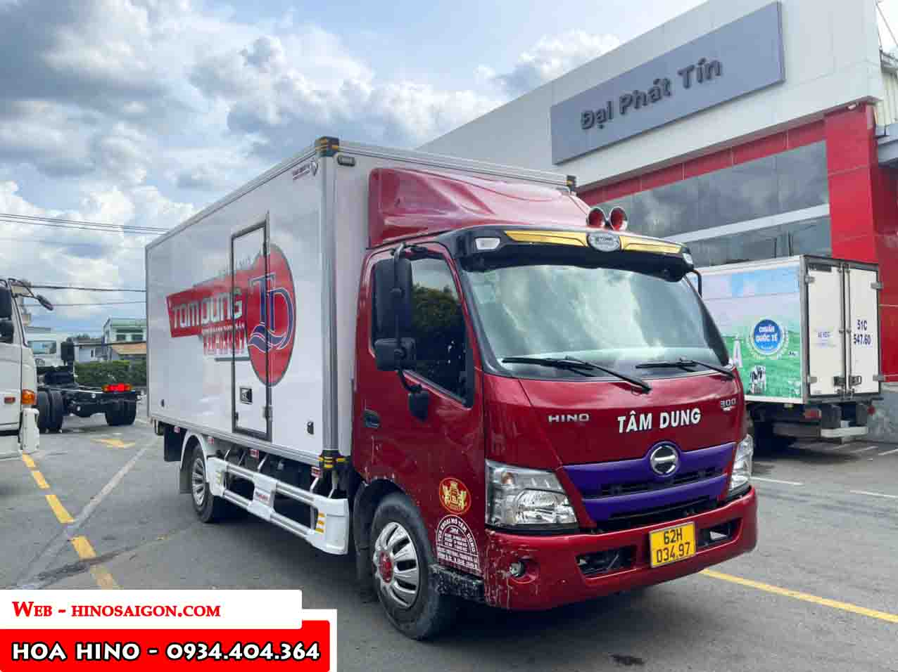 xe-tai-hino-5-tan-thung-dong-lanh