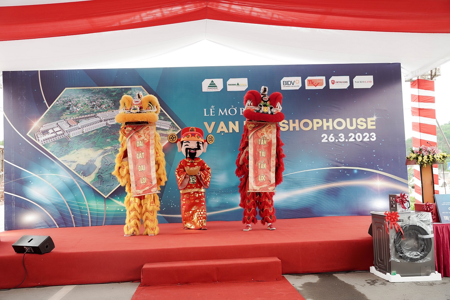 Lễ mở bán dự án Vạn Phú Shophouse thu hút hàng trăm khách hàng tham dự