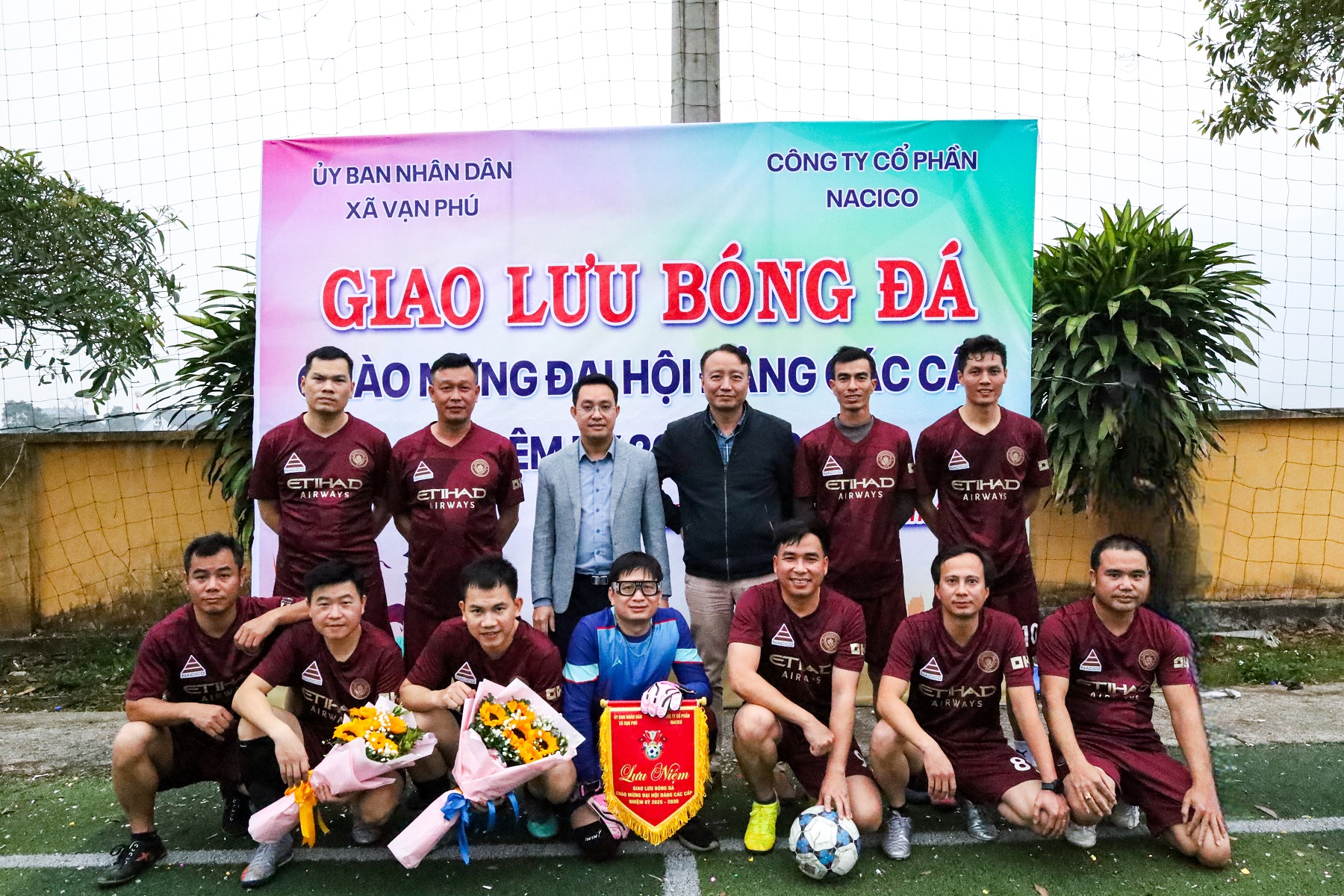 GIAO LƯU BÓNG ĐÁ – VỚI UBND XÃ VẠN PHÚ ĐẠI TỪ THÁI NGUYÊN