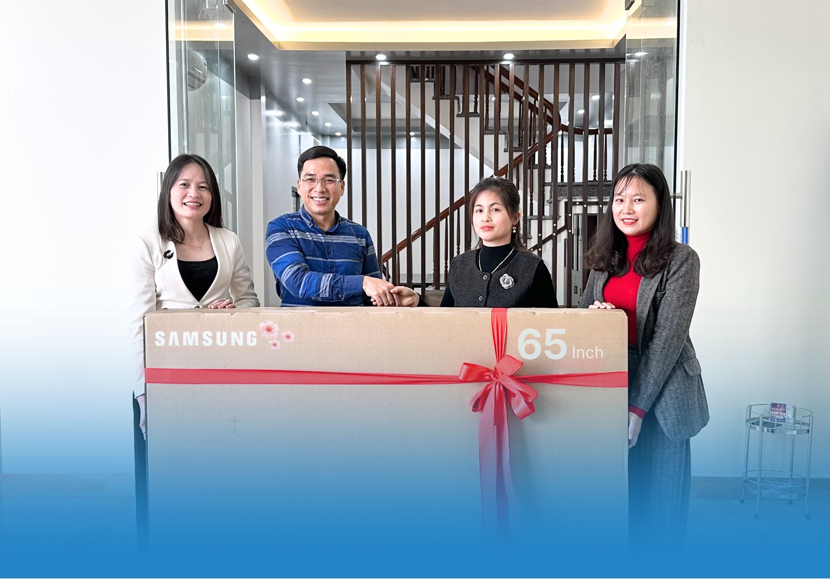 NACICO TẶNG QUÀ TÂN GIA KHÁCH HÀNG DỰ ÁN HOÀNG NÔNG SHOPHOUSE