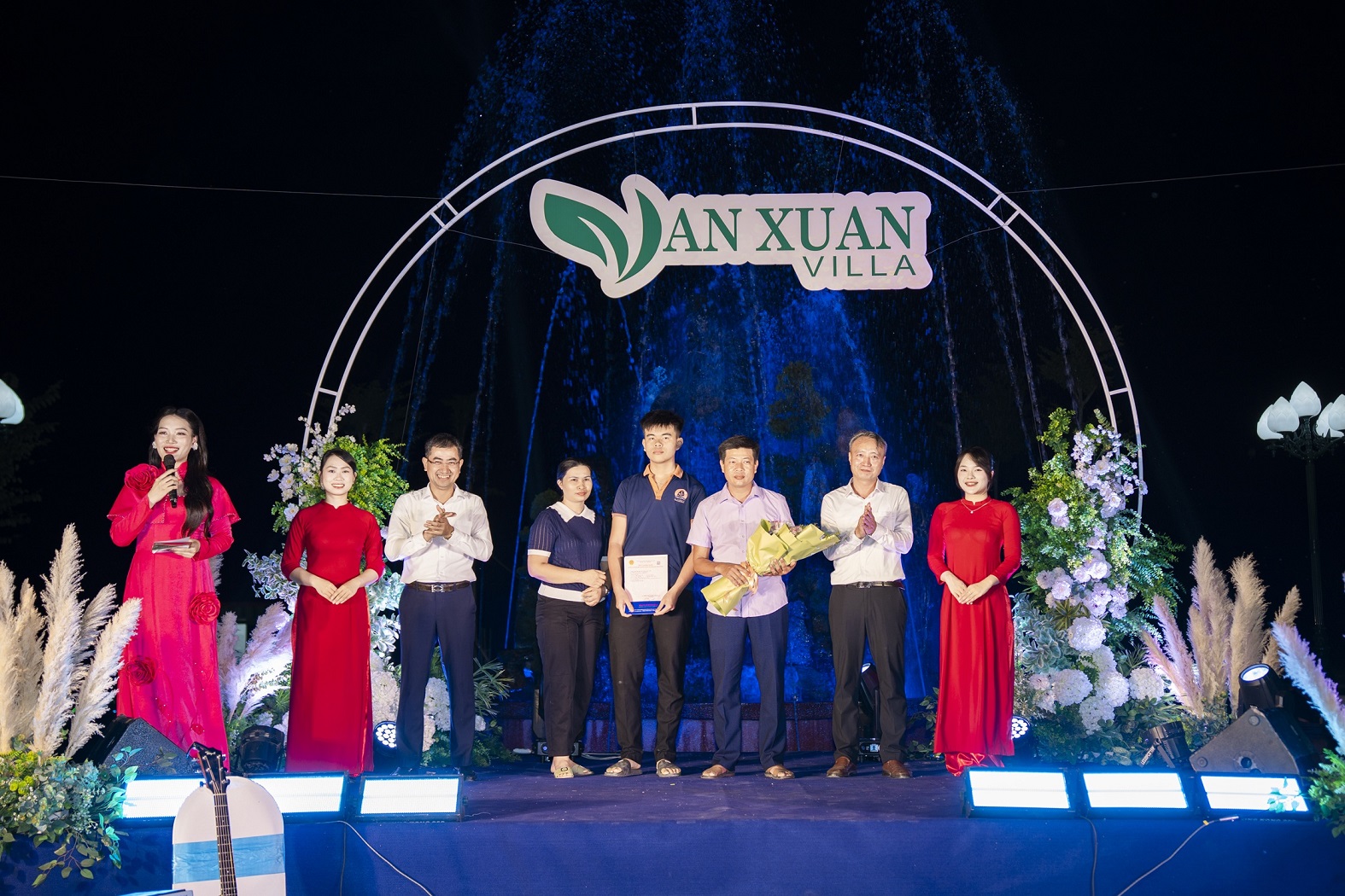 CHÍNH THỨC BÀN GIAO 