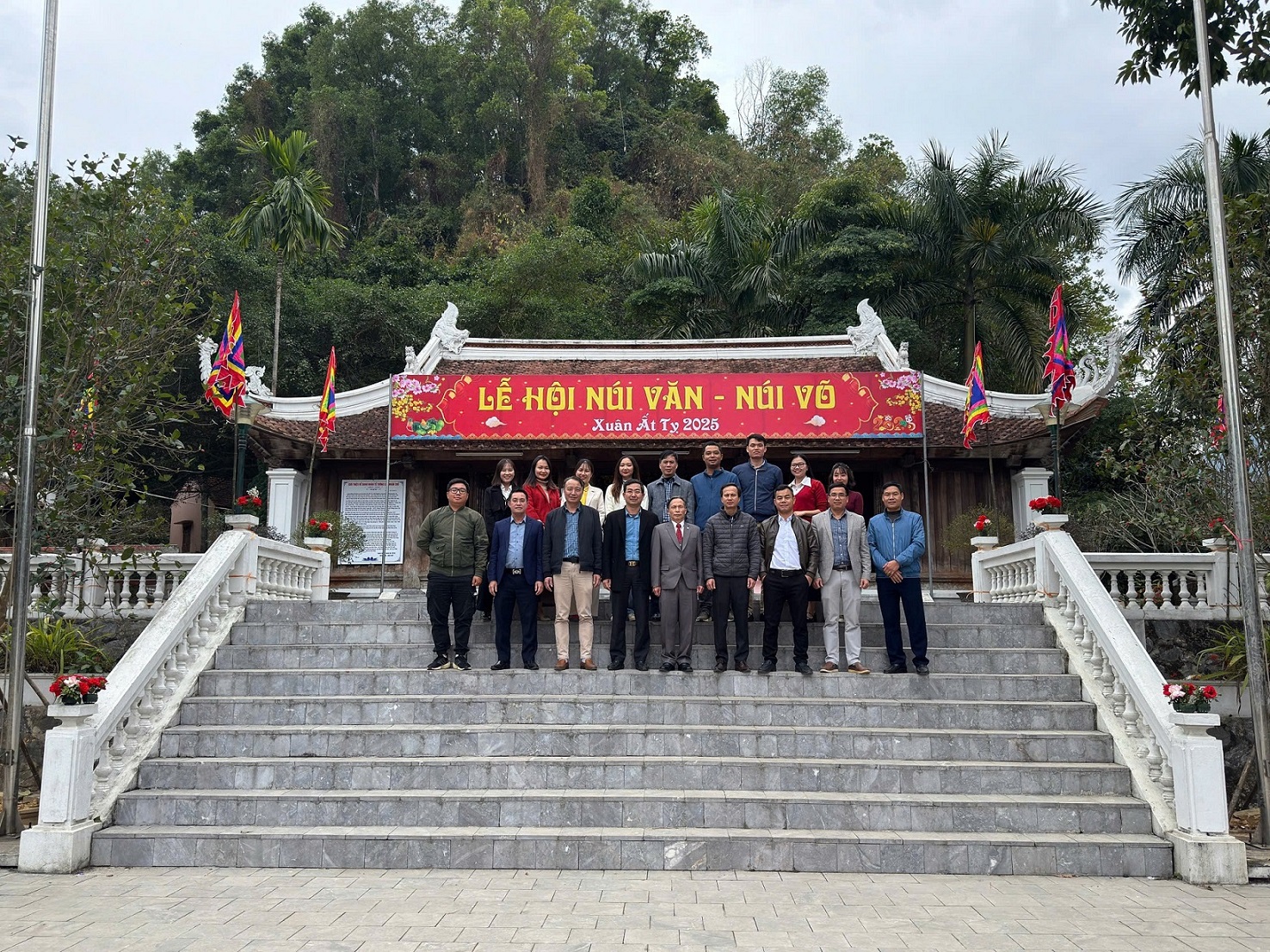 CÔNG TY CỔ PHẦN NACICO HÀNH TRÌNH DU XUÂN ĐẦU NĂM 2025: HÀNH TRÌNH VỀ NGUỒN THĂM NÚI VĂN NÚI VÕ ĐẠI TỪ THÁI NGUYÊN