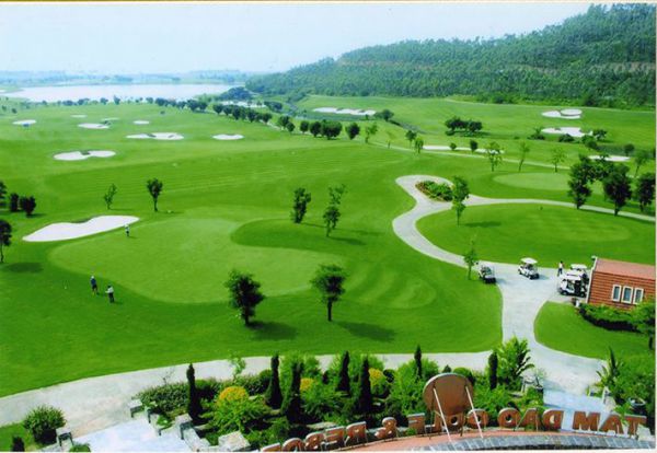 SÂN GOLF TAM ĐẢO