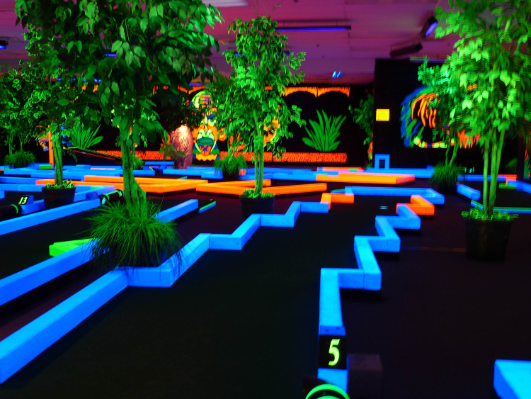 GLOW PUTT và GO-TO SHOT