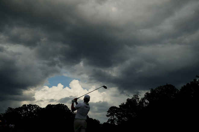 Cách phòng tránh sét đánh khi chơi golf trên sân Cách phòng tránh sét đánh khi chơi golf trên sân