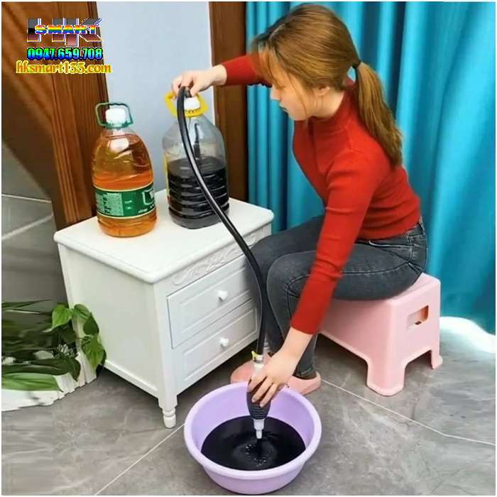 Dụng cụ hút xăng dầu chất lỏng bóp tay