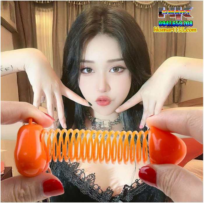 Móc khoá hình cu lủng lẳng có lò xo