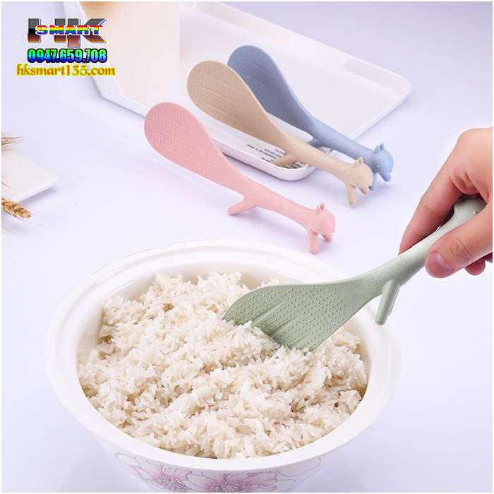 Muôi xới cơm hình chú Sóc