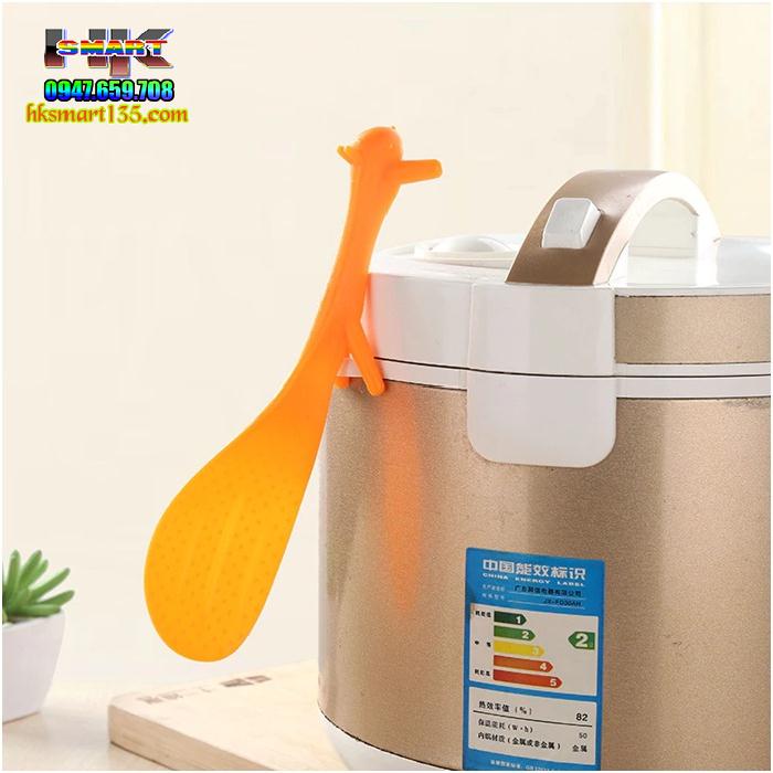 Muôi xúc cơm hình Sóc