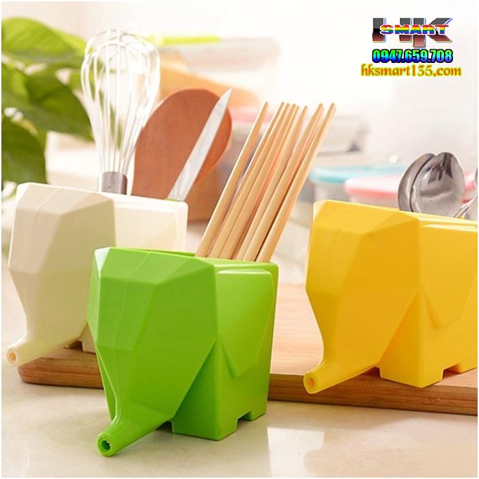 Ống đa năng cắm bút, bàn chải hình chú Voi