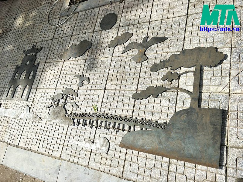 Làm sao để cắt hoa văn sắt mỹ thuật được đẹp?