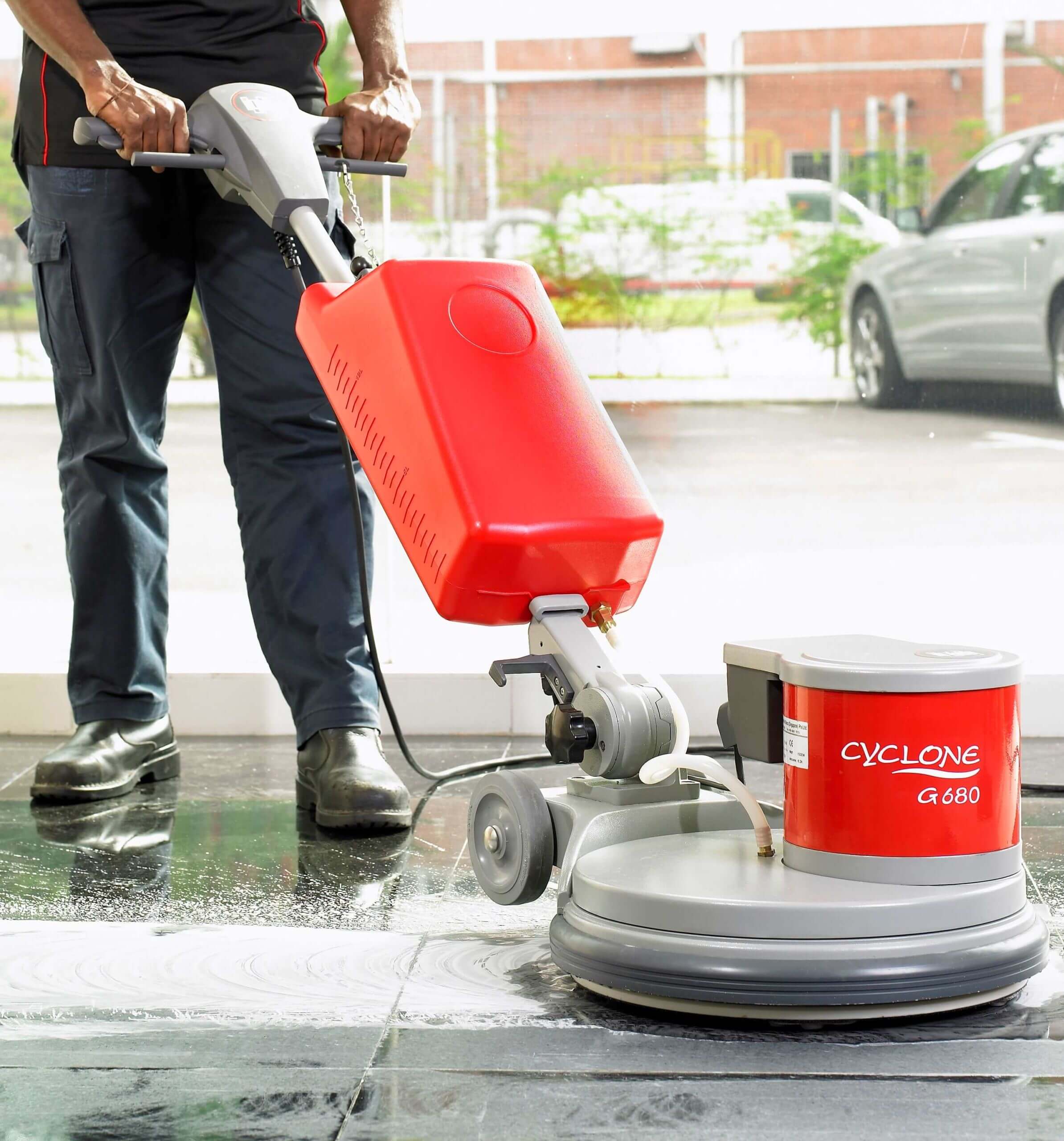 TẦM QUAN TRỌNG CỦA MÁY CHÀ SÀN CÔNG NGHIỆP Ở CÁC KHU VỰC LỚN