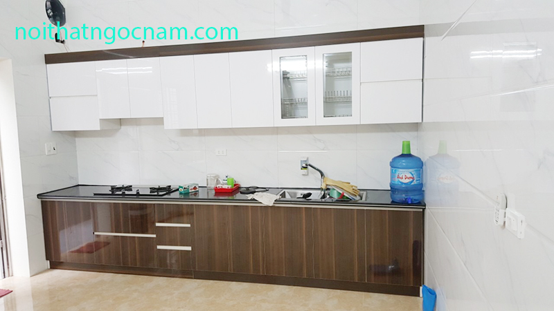 Đòng tủ bếp Acrylic đẹp giá rẻ tại Bãi Cháy - Quảng Ninh