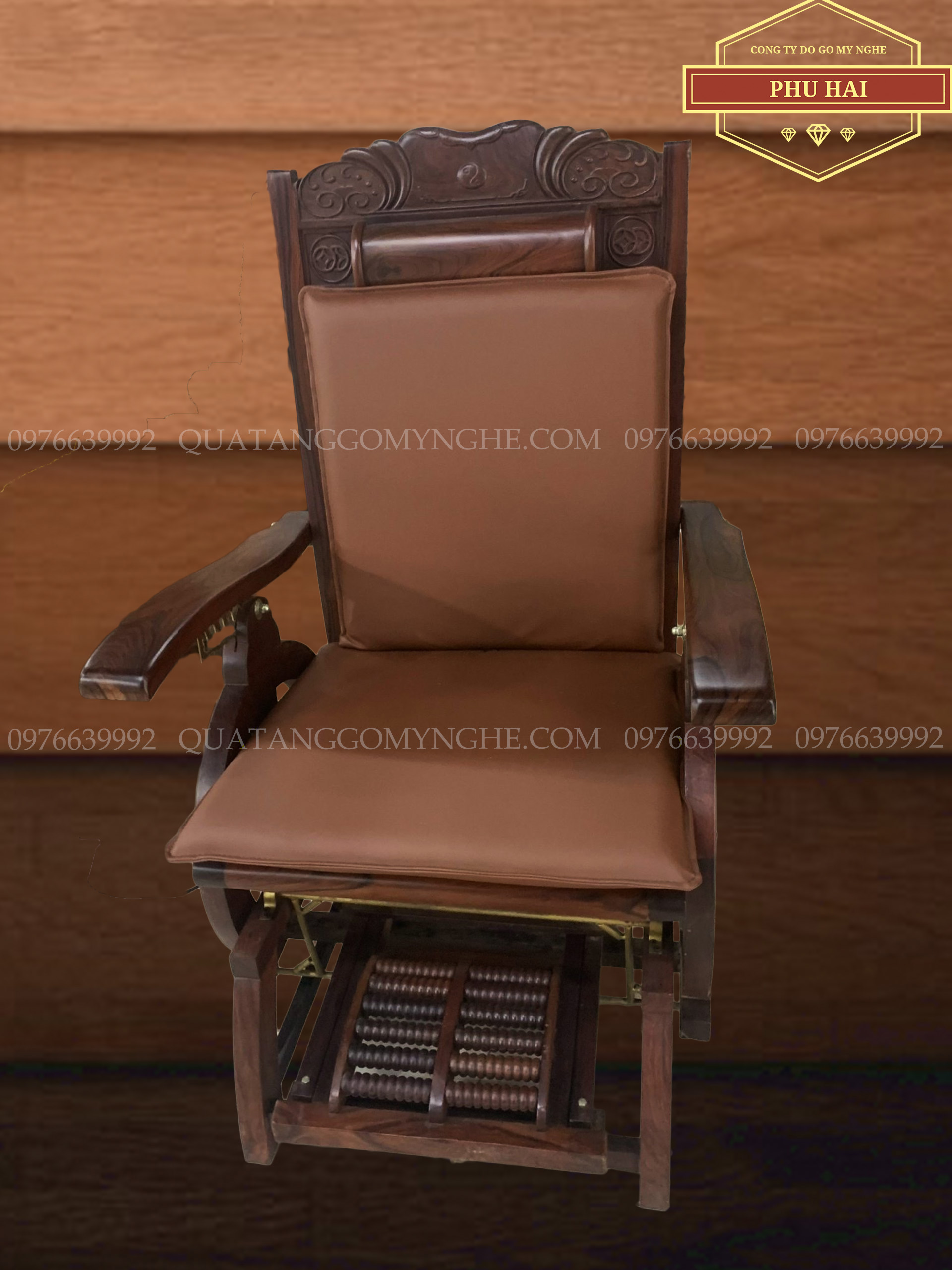 Ghế Lười Gỗ Nệm Bọc Da Êm Ái