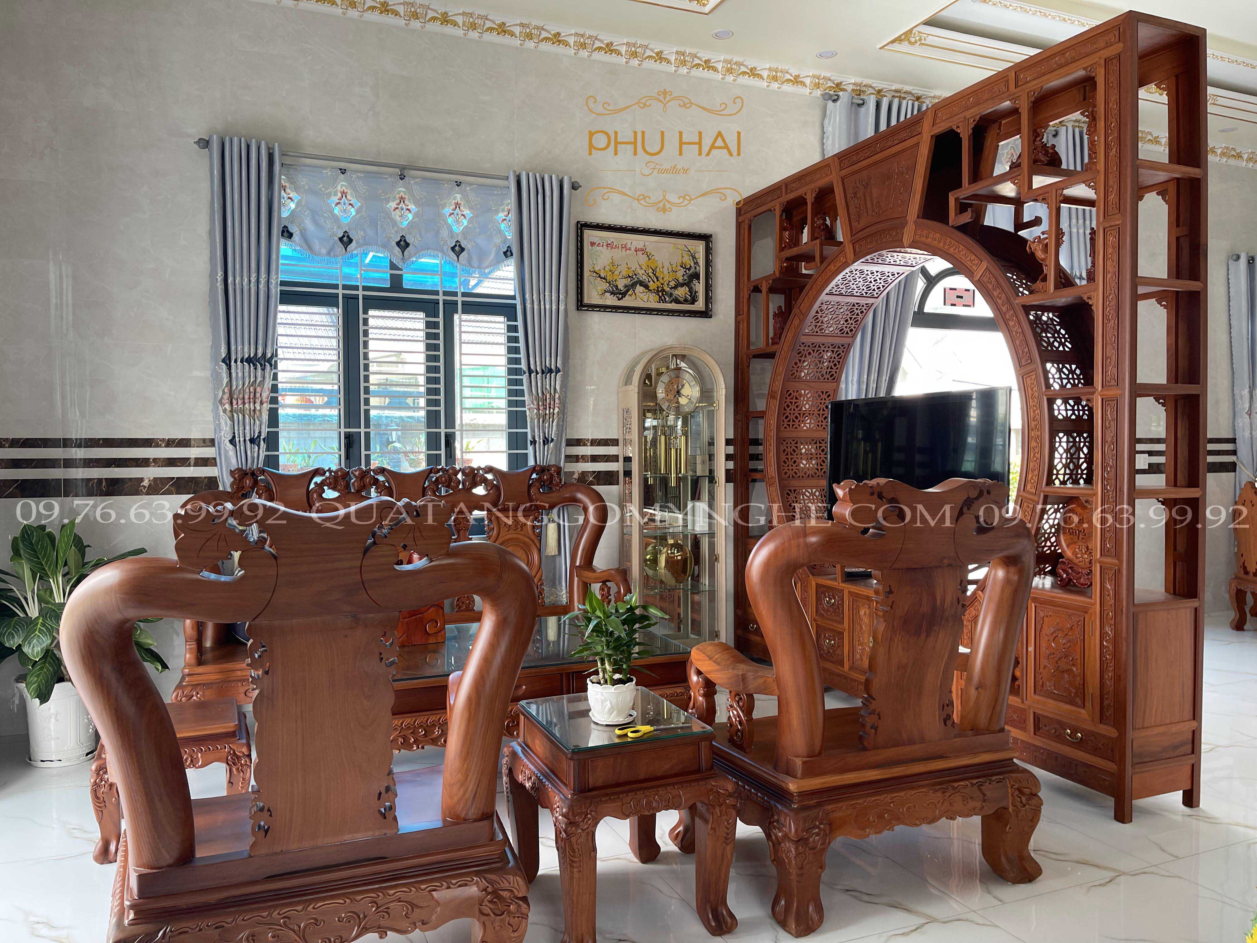 Vách Ngăn Kệ Tivi Phòng Khách Gỗ Tự Nhiên