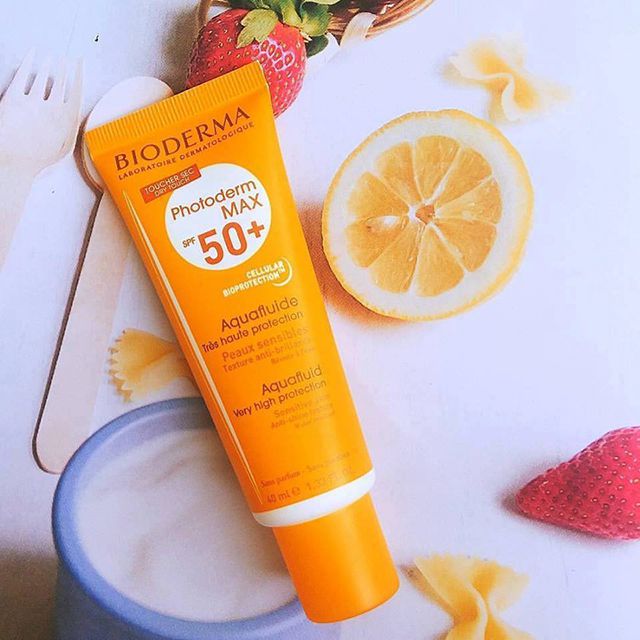 Kem chống nắng Bioderma Photoderm Max Aquafluide SPF50+