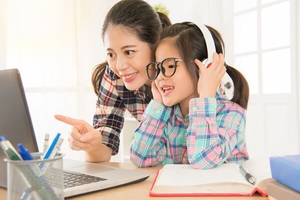 Phương pháp giúp bé học tiếng Anh qua bài hát hiệu quả