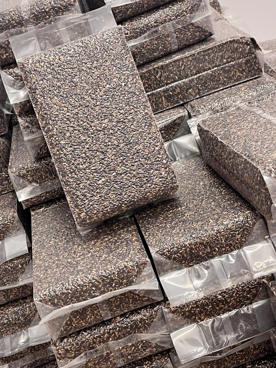 HỘP 1KG HÚT CHÂN KHÔNG GẠO TÍM HỮU CƠ